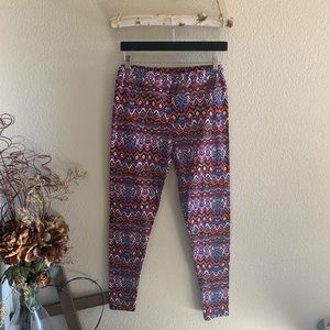 LuLaRoe Geometric Tall & Curvy Leggings